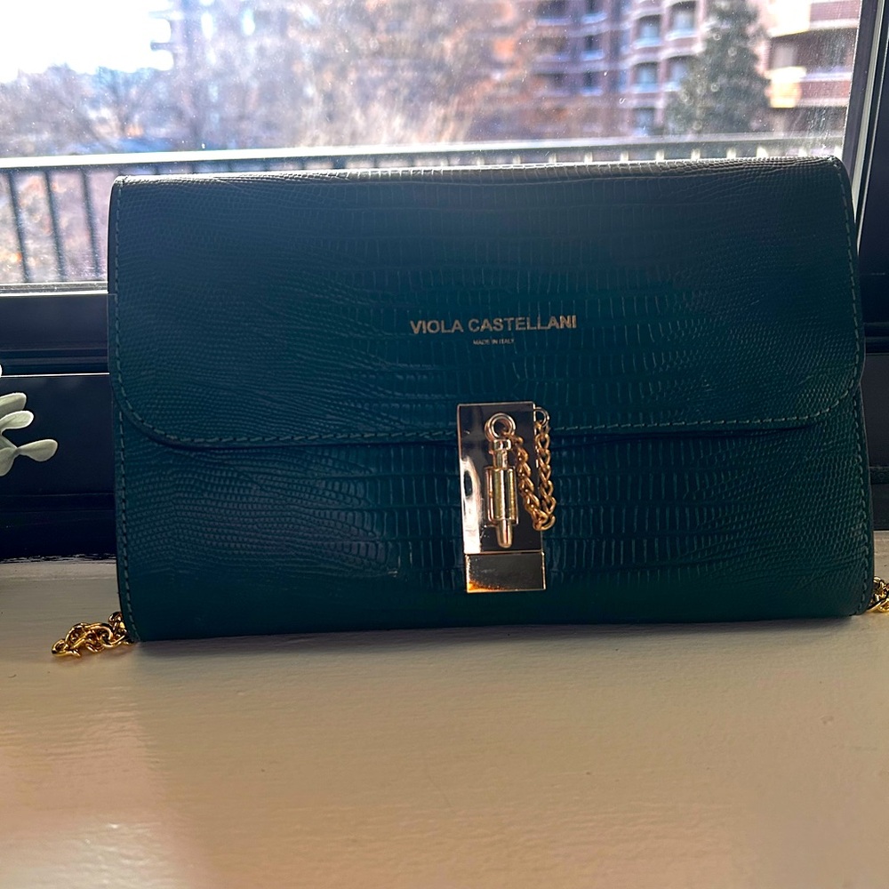 Green purse
